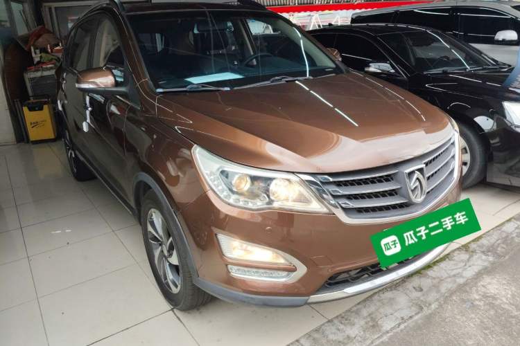 Used Baojun 560 2015 1.8L manual luxury version Exterior 1