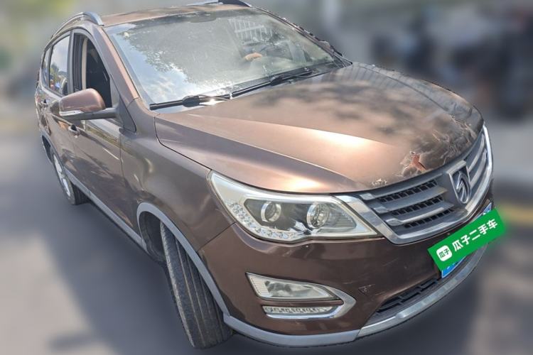 Used Baojun 560 2015 1.8L manual Comfort trim level Exterior 2