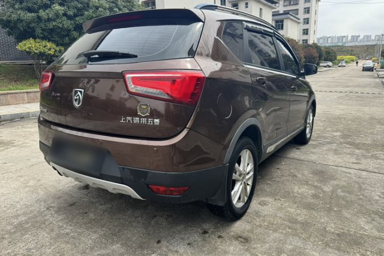 Used Baojun 560 2015 1.8L manual Comfort trim level Exterior 3