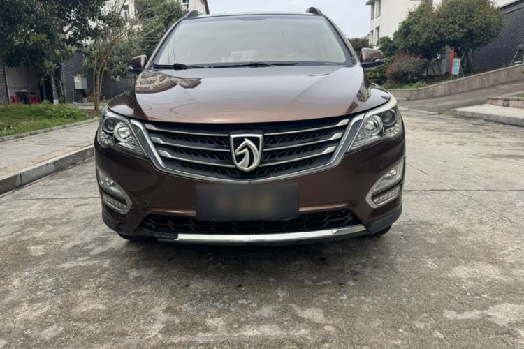 Used Baojun 560 2015 1.8L manual Comfort trim level Exterior 4