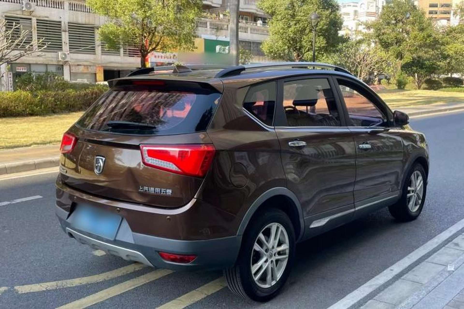 Used Baojun 560 2015 1.8L Manual Elite Edition Exterior 4