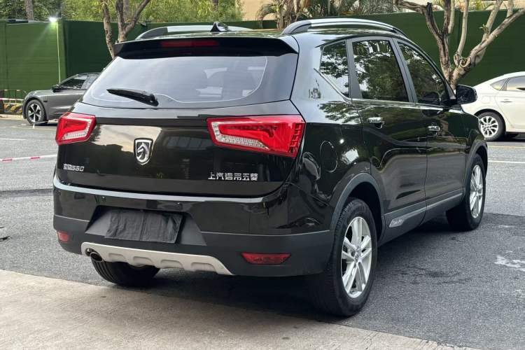 Used Baojun 560 2015 1.8L Manual Elite Edition Exterior 6