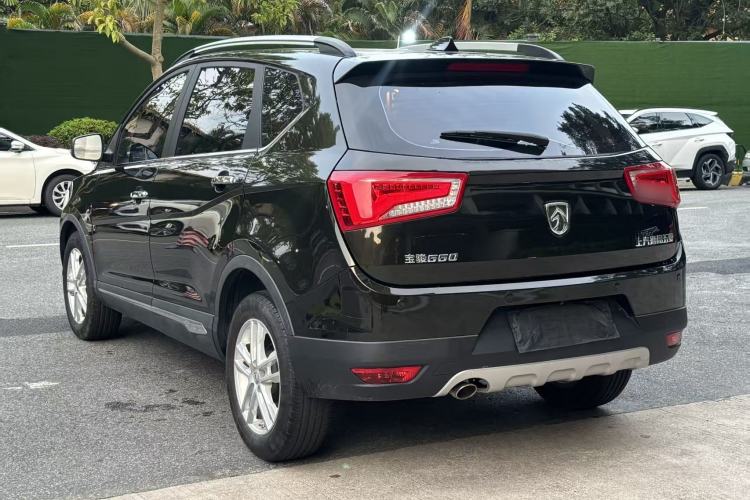 Used Baojun 560 2015 1.8L Manual Elite Edition Exterior 8