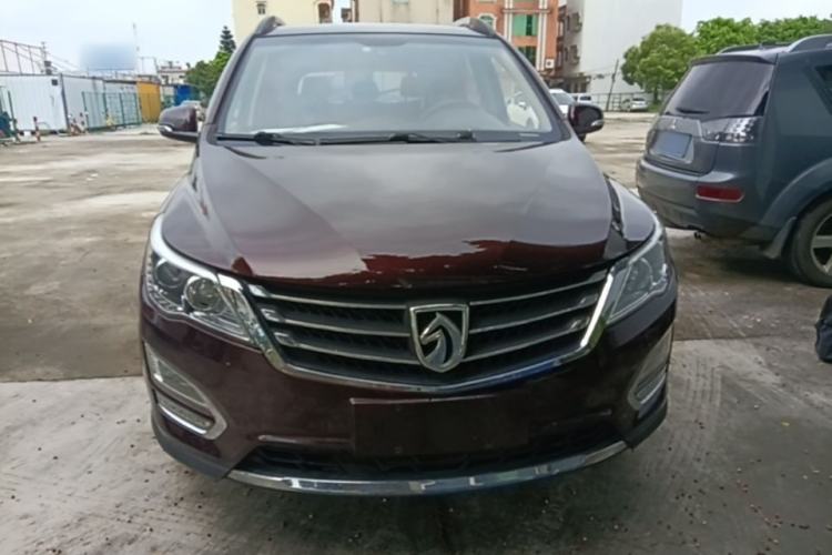 Used Baojun 560 2015 1.8L Manual Elite Edition Front