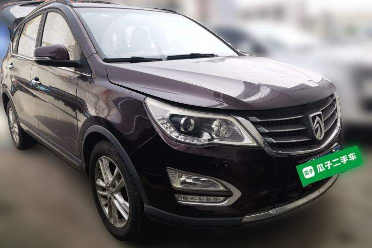 Used Baojun 560 2015 1.8L Manual Elite Edition Front Right 45 Deg