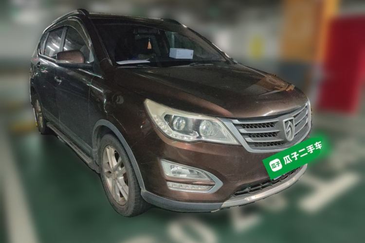 Used Baojun 560 2015 1.8L Manual Elite Edition Front Right 45 Deg