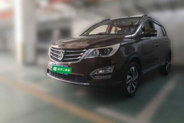 Used Baojun 560 2015 1.8L manual luxury version