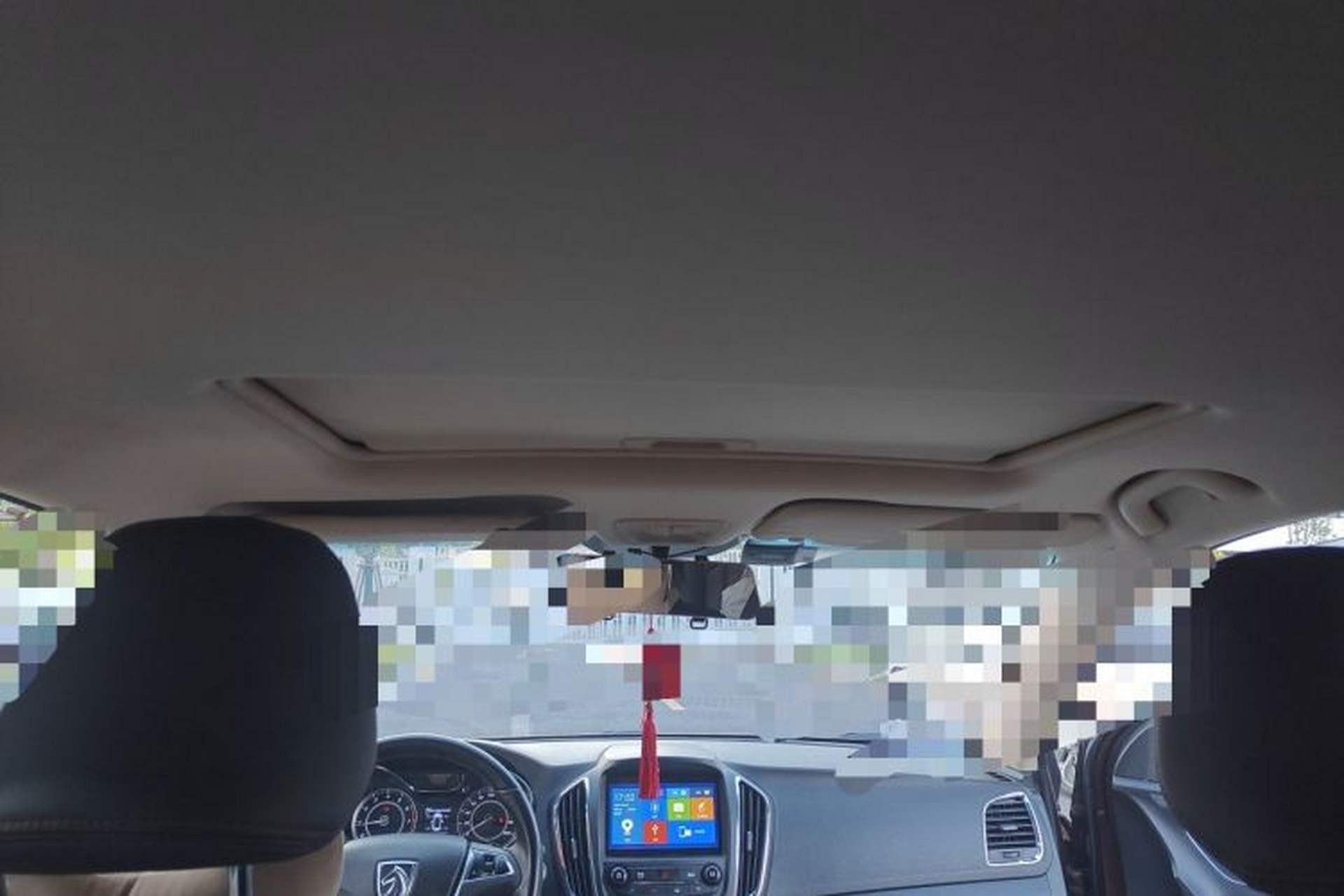 Used Baojun 560 2015 1.8L manual luxury version Headliner