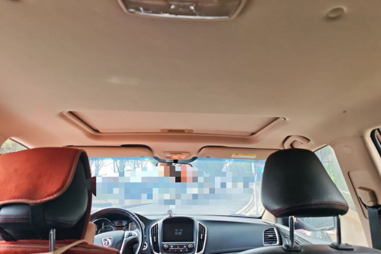 Used Baojun 560 2015 1.8L manual luxury version Headliner