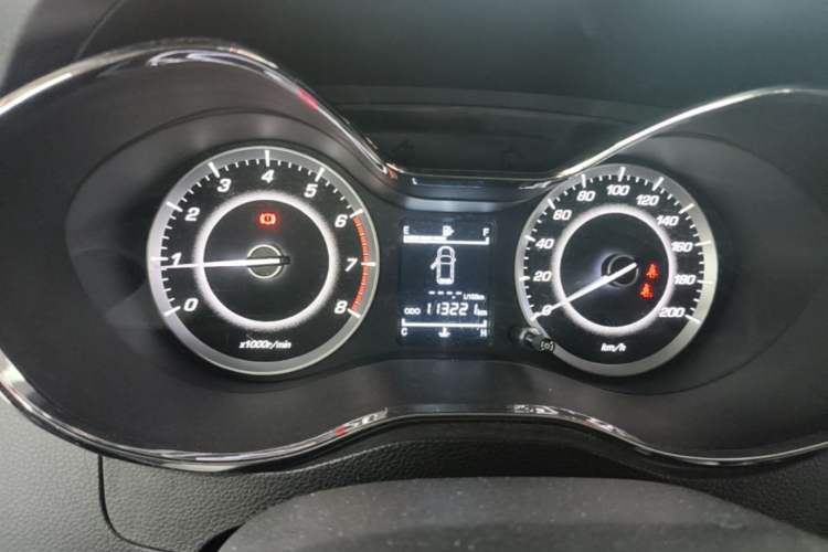 Used Baojun 560 2015 1.8L manual Comfort trim level Instrument Cluster