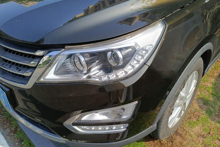 Used Baojun 560 2015 1.8L Manual Elite Edition Left Front Headlight