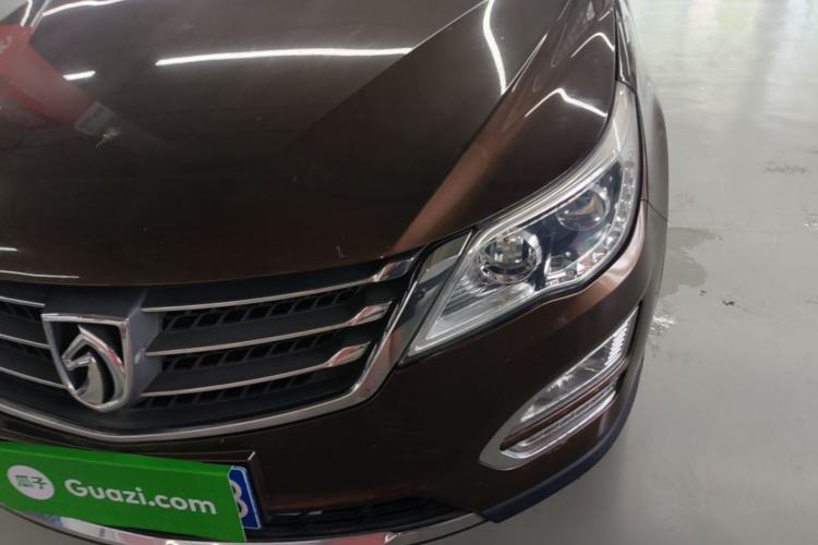 Used Baojun 560 2015 1.8L manual Comfort trim level Left Front Headlight