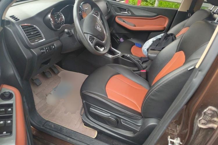 Used Baojun 560 2015 1.8L Manual Elite Edition Left Front Seat