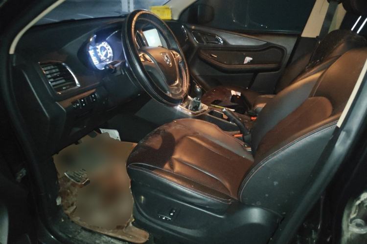 Used Baojun 560 2015 1.8L manual luxury version Left Front Seat