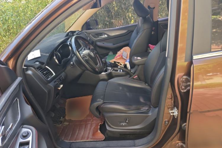 Used Baojun 560 2015 1.8L manual luxury version Left Front Seat