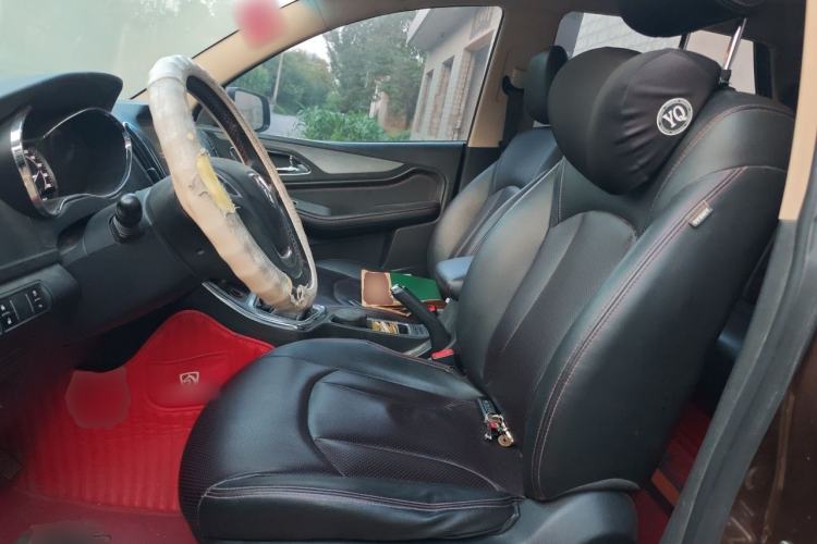 Used Baojun 560 2015 1.8L manual luxury version Left Front Seat