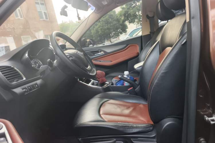 Used Baojun 560 2015 1.8L Manual Elite Edition Left Front Seat
