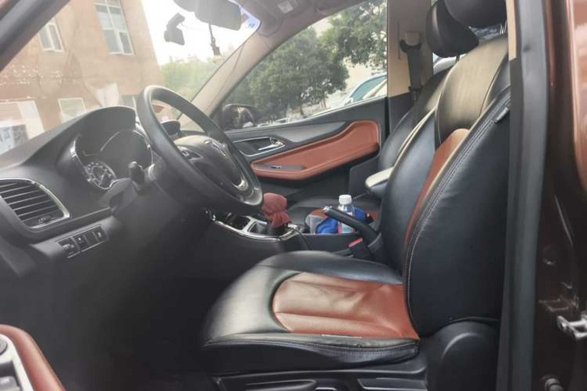 Used Baojun 560 2015 1.8L Manual Elite Edition Left Front Seat