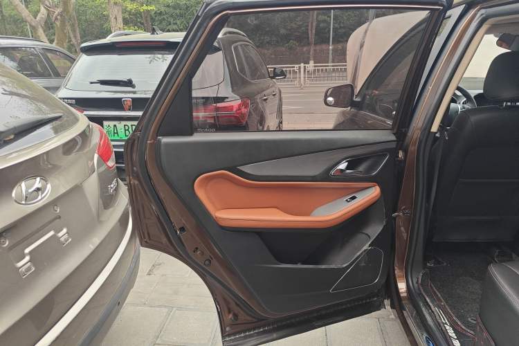 Used Baojun 560 2015 1.8L Manual Elite Edition Left Rear Door Interior