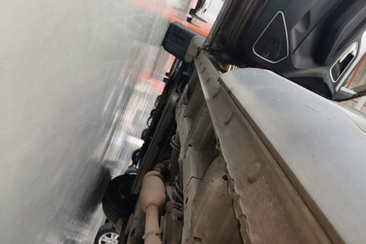 Used Baojun 560 2015 1.8L manual Comfort trim level Left Side Sill