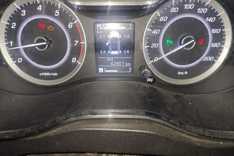 Used Baojun 560 2015 1.8L manual luxury version Odometer Close Up