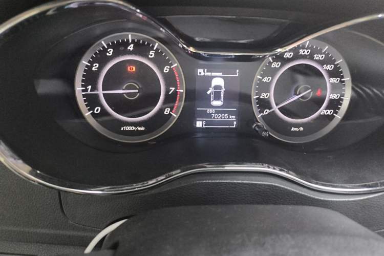 Used Baojun 560 2015 1.8L Manual Elite Edition Odometer Close Up