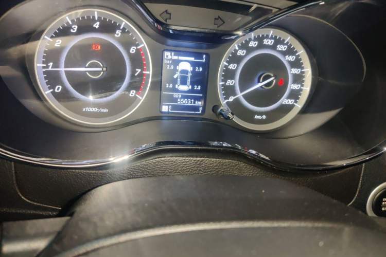 Used Baojun 560 2015 1.8L manual luxury version Odometer Close Up