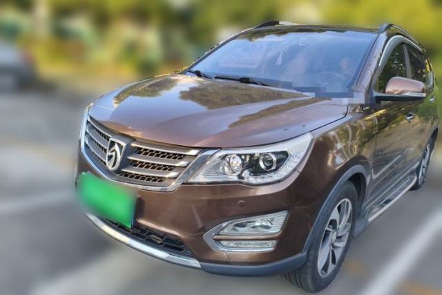 Used Baojun 560 2015 1.8L manual luxury version