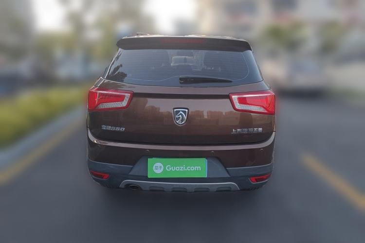 Used Baojun 560 2015 1.8L manual luxury version Rear