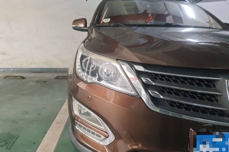 Used Baojun 560 2015 1.8L manual luxury version Right Front Headlight