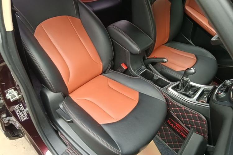 Used Baojun 560 2015 1.8L Manual Elite Edition Right Front Seat