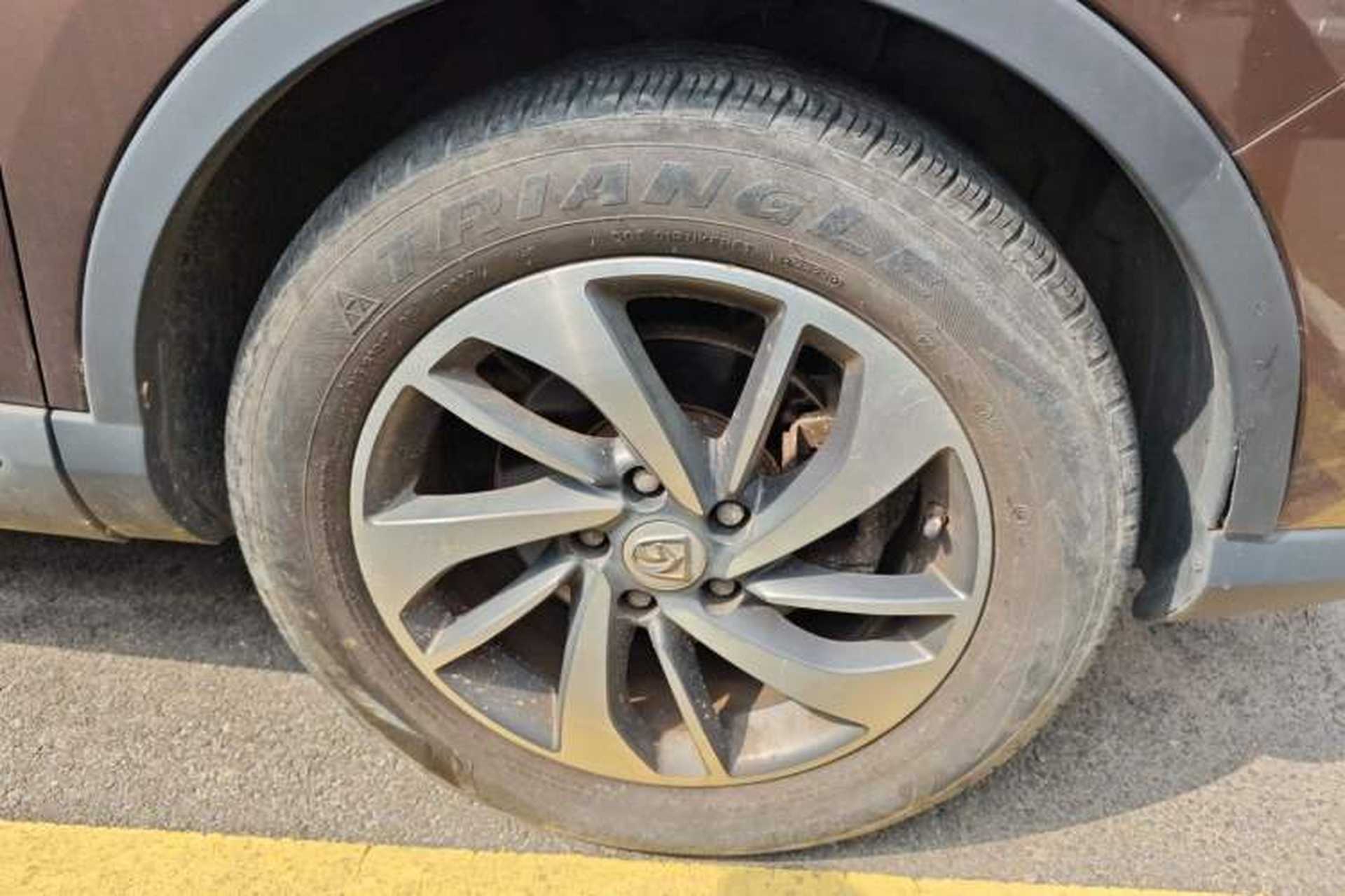 Used Baojun 560 2015 1.8L manual luxury version Right Front Wheel Hub
