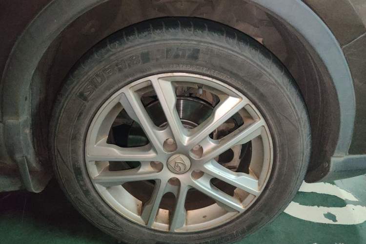 Used Baojun 560 2015 1.8L Manual Elite Edition Right Front Wheel Hub