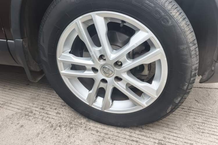 Used Baojun 560 2015 1.8L Manual Elite Edition Right Front Wheel Hub