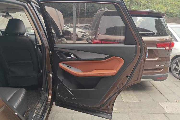 Used Baojun 560 2015 1.8L Manual Elite Edition Right Rear Door Interior