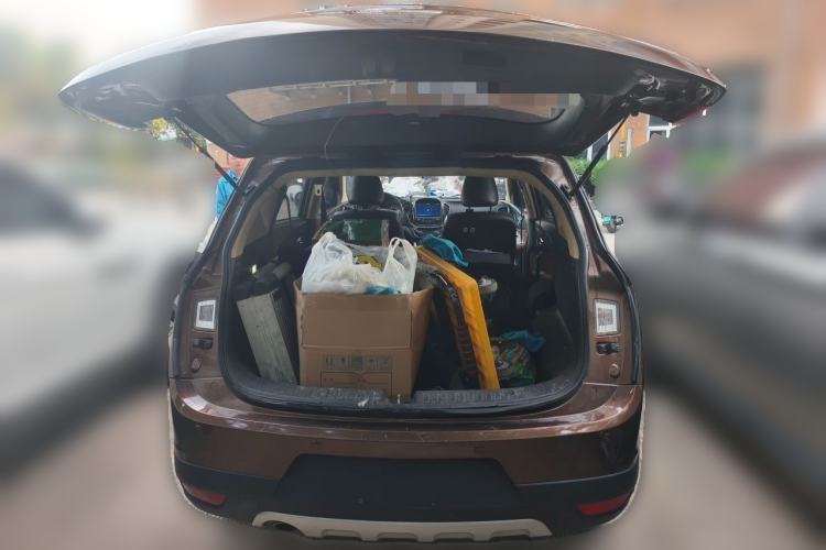 Used Baojun 560 2015 1.8L Manual Elite Edition Trunk