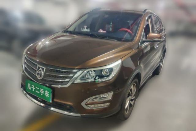 Used Baojun 560 2015 1.8L manual luxury version