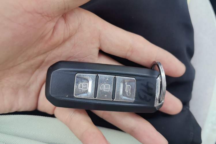Used Baojun 560 2015 1.8L manual luxury version Vehicle Key