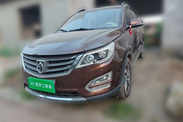 Used Baojun 560 2015 1.8L manual luxury version