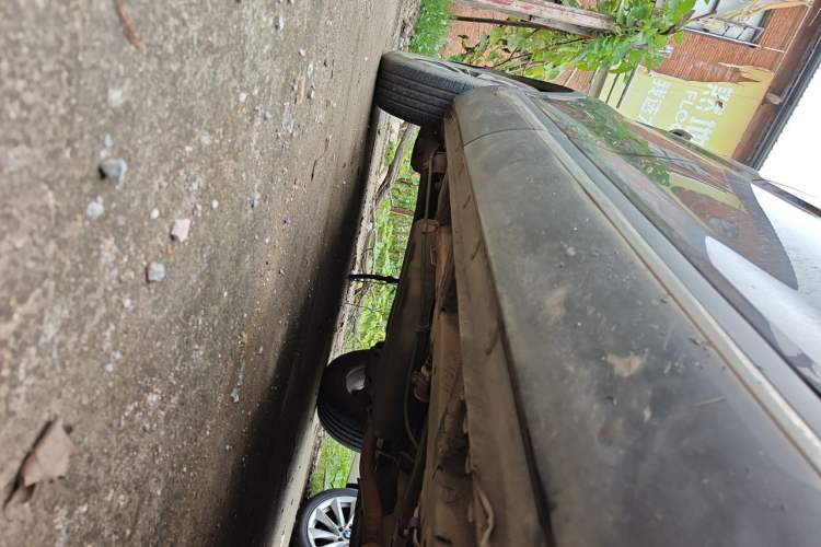 Used Baojun 560 2015 1.8L manual luxury version Chassis Front Right