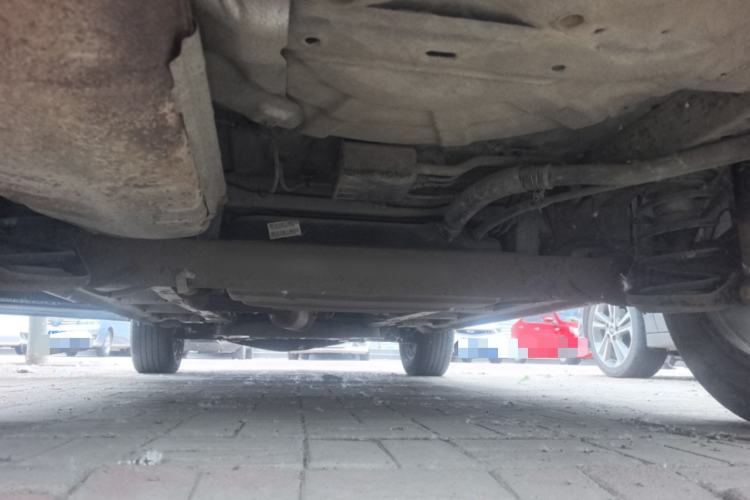 Used Baojun 560 2015 1.8L manual luxury version Chassis Rear