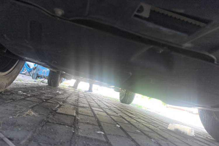 Used Baojun 560 2015 1.8L manual luxury version Chassis Rear