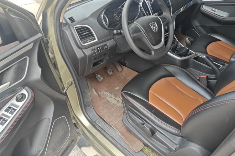 Used Baojun 560 2015 1.8L manual Comfort trim level Driver Seat