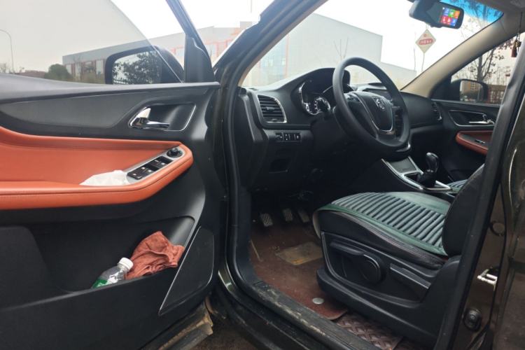 Used Baojun 560 2015 1.8L Manual Elite Edition Driver Seat