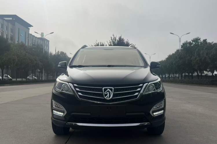 Used Baojun 560 2015 1.8L Manual Elite Edition Exterior 1