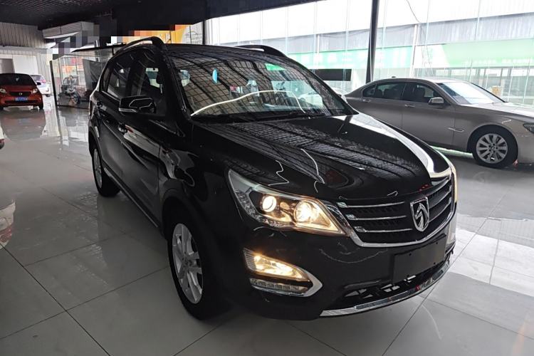 Used Baojun 560 2015 1.8L Manual Elite Edition Exterior 2