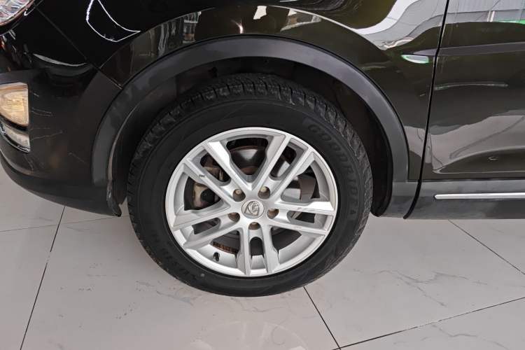 Used Baojun 560 2015 1.8L Manual Elite Edition Exterior 7