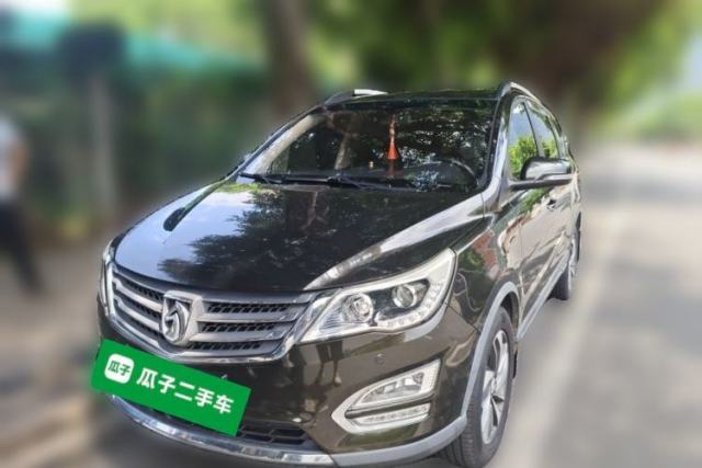 Used Baojun 560 2015 1.8L manual luxury version