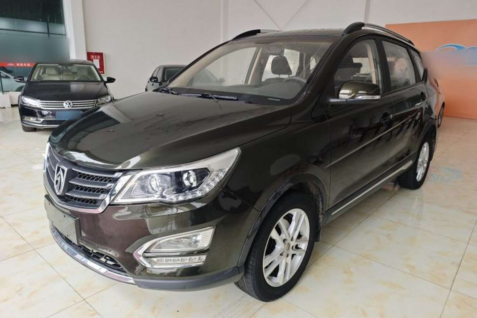 Used Baojun 560 2015 1.8L manual Comfort trim level Front Left 45 Deg