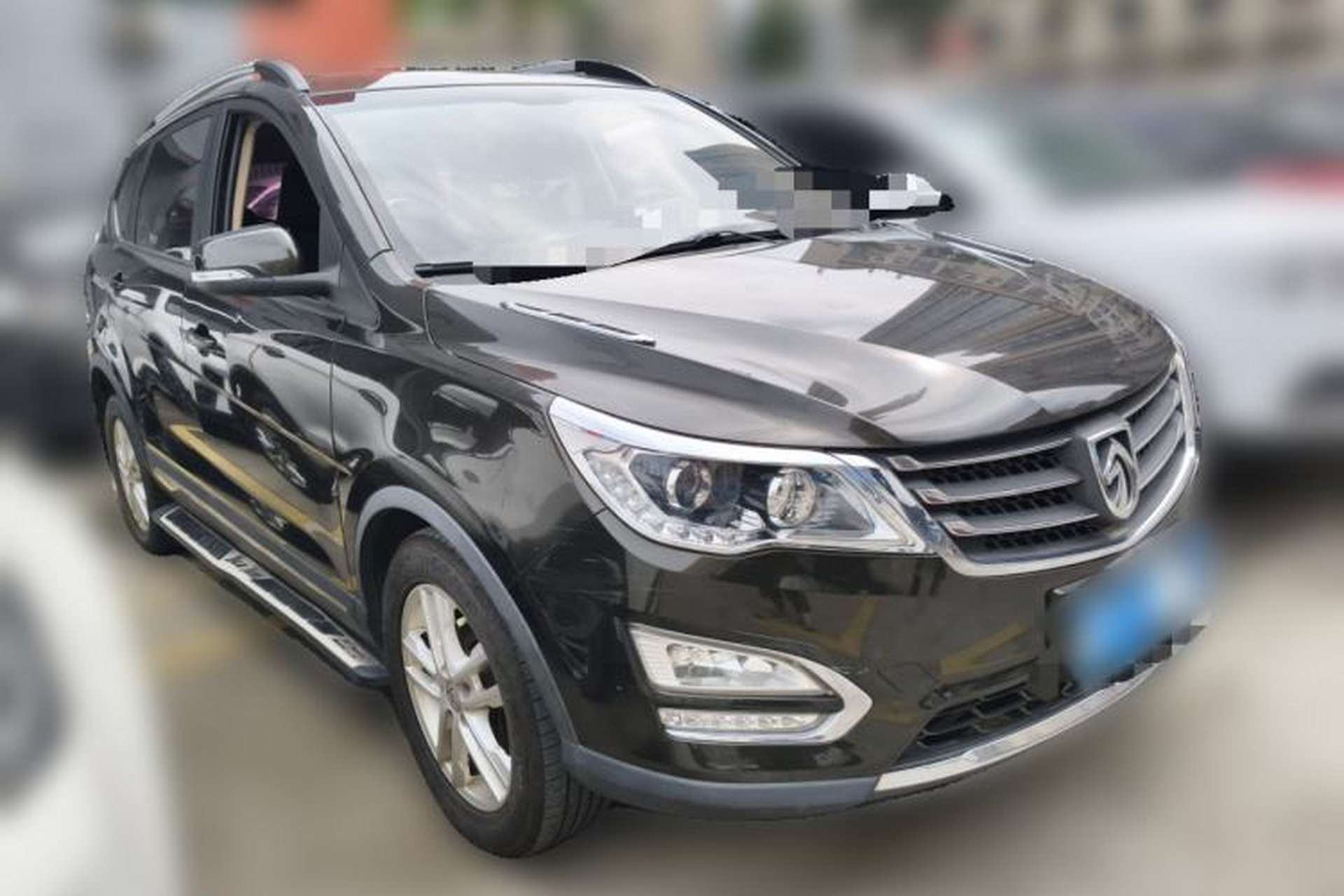Used Baojun 560 2015 1.8L manual Comfort trim level Front Right 45 Deg